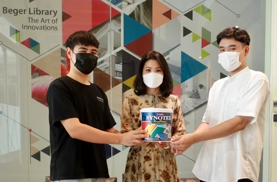 เบเยอร์ สนับสนุนสีทาอาคารแก่ค่ายอาสา “เป็นตาฮักแท้น้อ...สิไปไสน้อไปบุรีรัมย์”